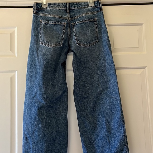 Old Navy mid-rise, wide leg jeans (blue) size 2 petite. - Picture 4 of 6